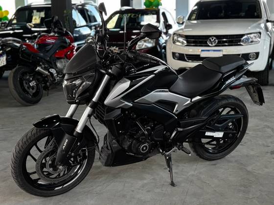 BAJAJ DOMINAR 250 